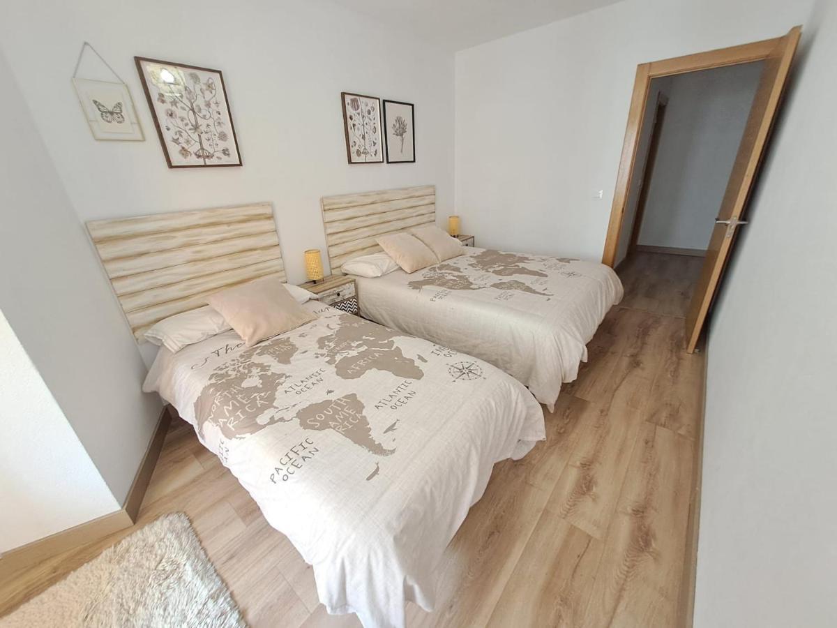 Apartamento De 120M2 Al Lado De Cabarceno Saron Exterior photo